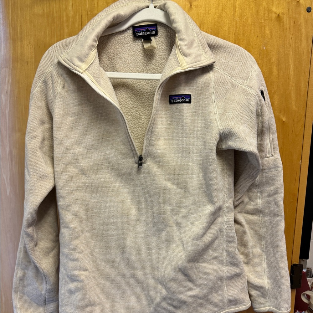 Patagonia white quarter zip.